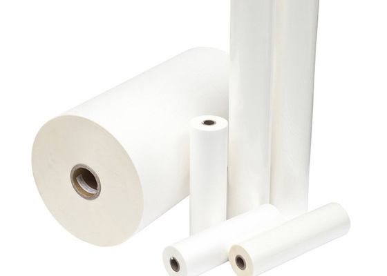 Dobra cena. Film laminacyjny PET do odporności na wilgoć drukowania UV i ciepłej pieczętowania na pudełkach tytoniowych Wybierz między wykończeniem matowym lub błyszczącym w Internecie