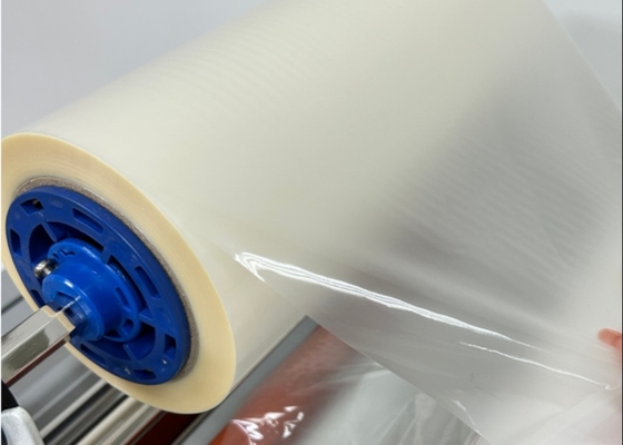 Good price Brak folii do laminowania 23 Mic BOPP Matte Pre-coated Varnish Transfering Film For Boxes Packaging w Internecie