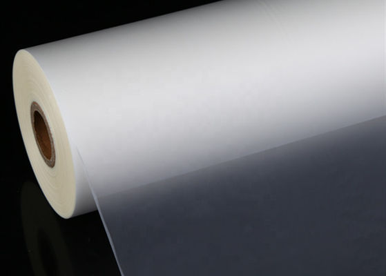 Good price Brak łuszczenia Bopp Termicznej lamination Film Roll dla lamination papieru po druku w Internecie